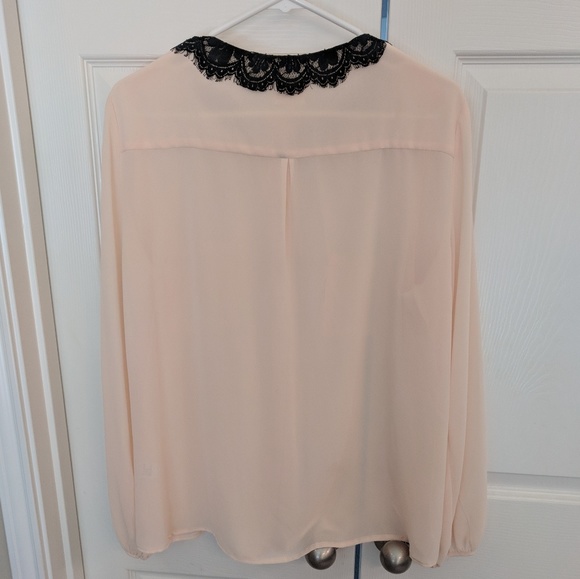 Peach Dress Shirt with Lace Collar Detail - Picture 4 of 5
